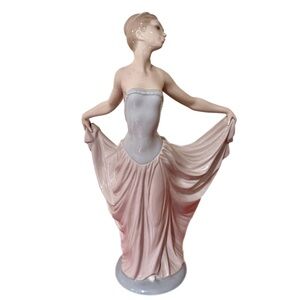 VINTAGE LLADRO DANCER PORCELAIN FIGURINE